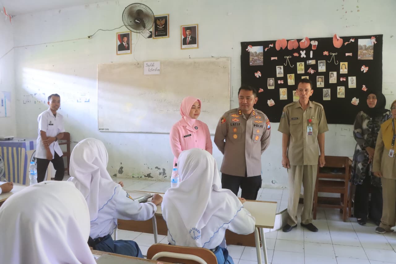 SPPG Polres Probolinggo di Maron Distribusikan 2.441 Penerima Manfaat MBG